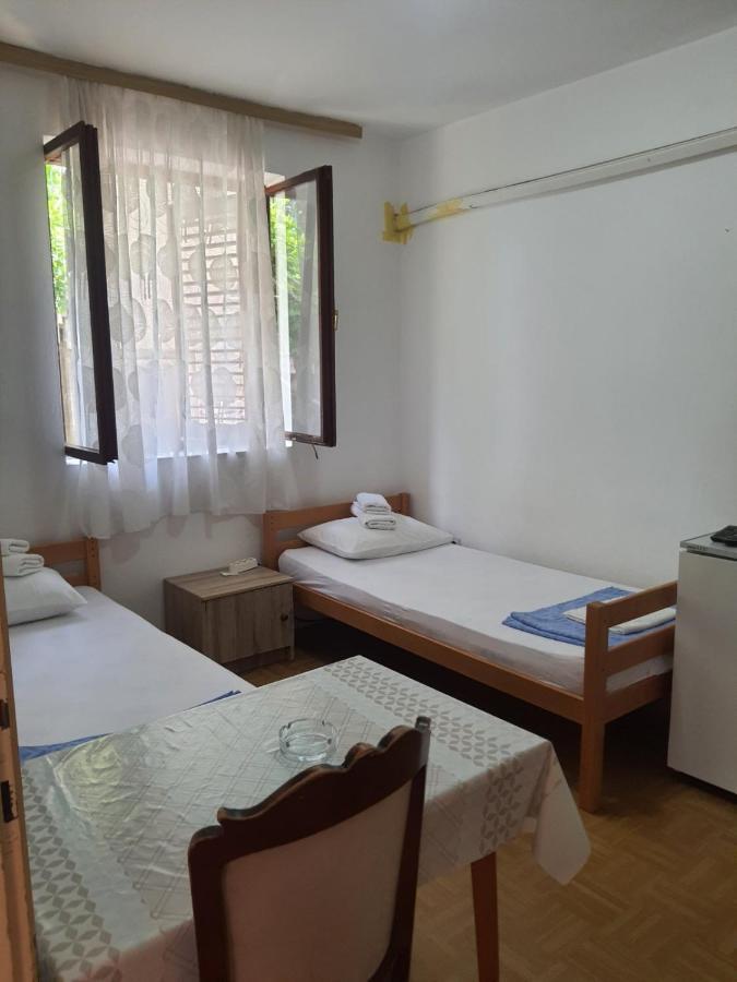 Apartments Andjus Sveti Stefan Exterior foto